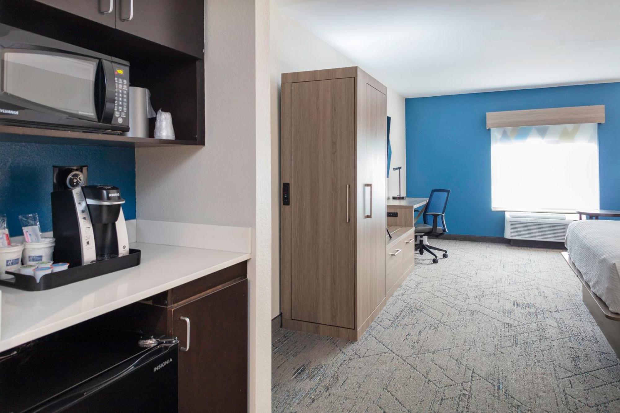 Holiday Inn Express & Suites Roanoke Rapids By Ihg Zewnętrze zdjęcie