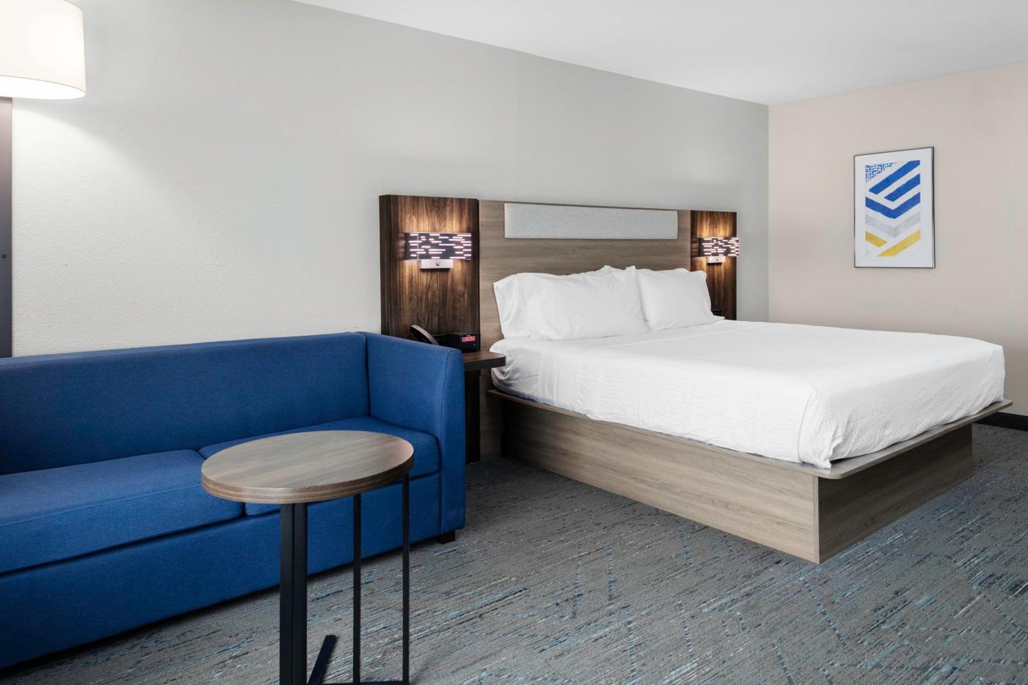 Holiday Inn Express & Suites Roanoke Rapids By Ihg Zewnętrze zdjęcie