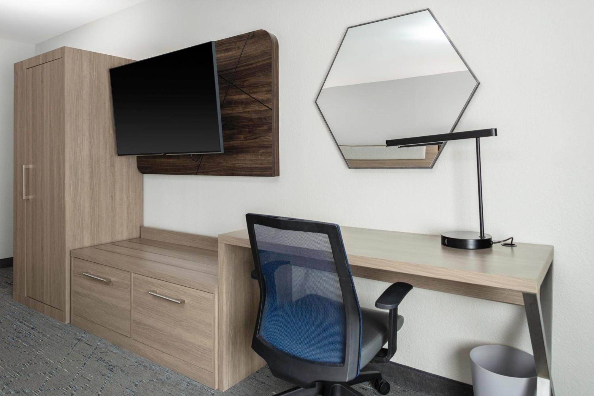 Holiday Inn Express & Suites Roanoke Rapids By Ihg Zewnętrze zdjęcie