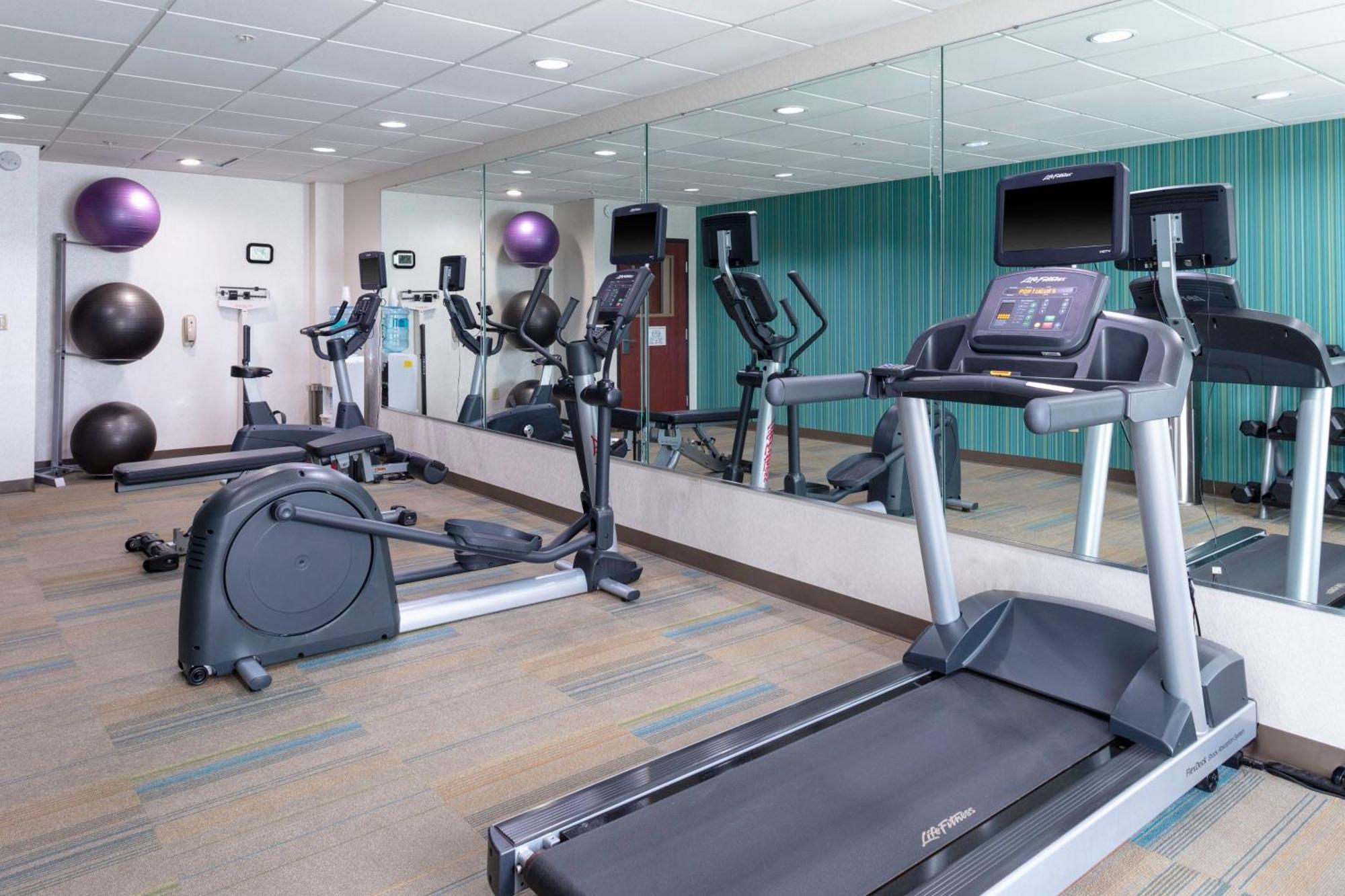 Holiday Inn Express & Suites Roanoke Rapids By Ihg Zewnętrze zdjęcie