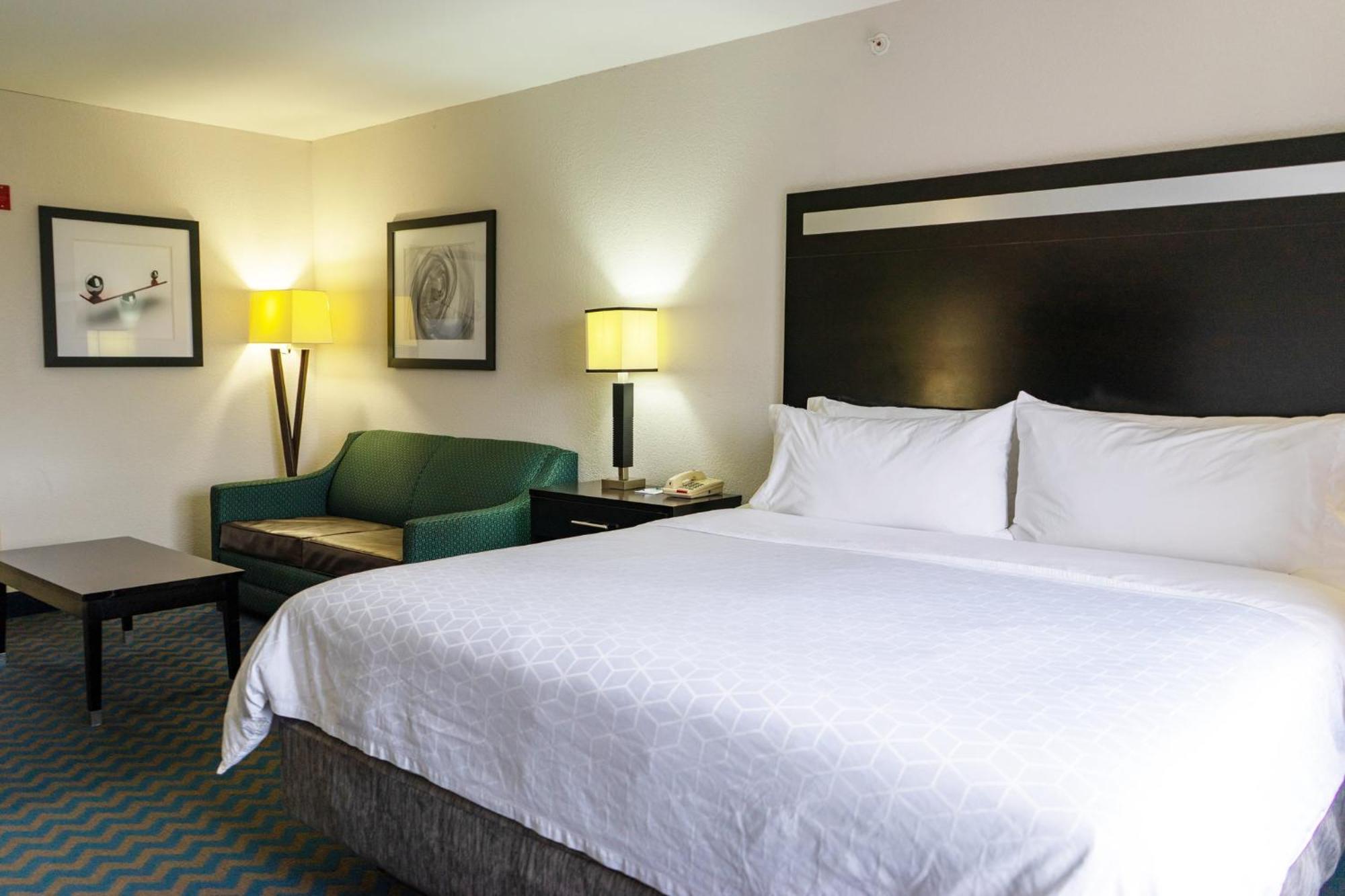 Holiday Inn Express & Suites Roanoke Rapids By Ihg Zewnętrze zdjęcie