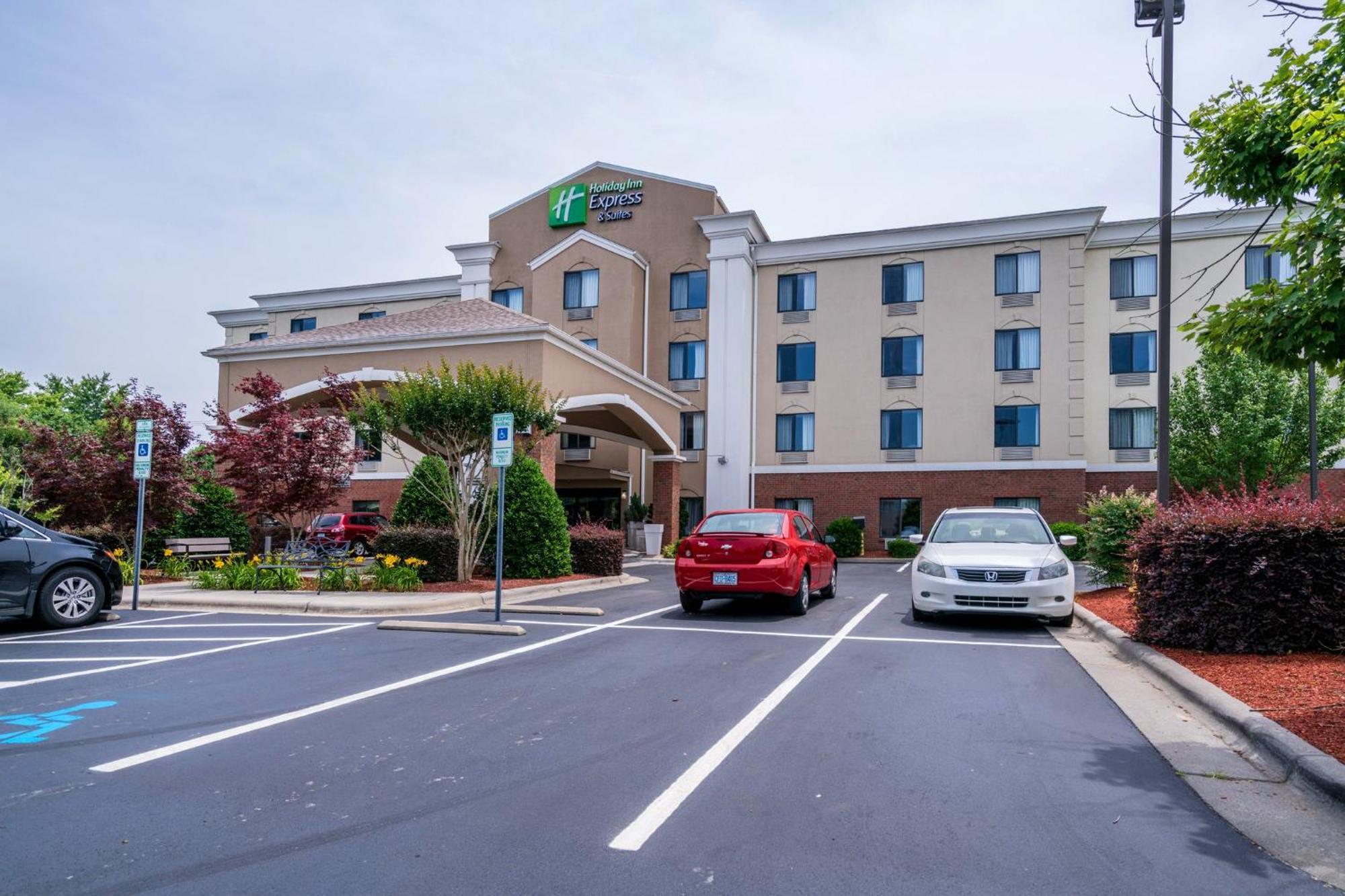 Holiday Inn Express & Suites Roanoke Rapids By Ihg Zewnętrze zdjęcie